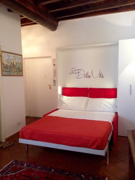 Navona, Old Rome Lodge Δωμάτιο φωτογραφία